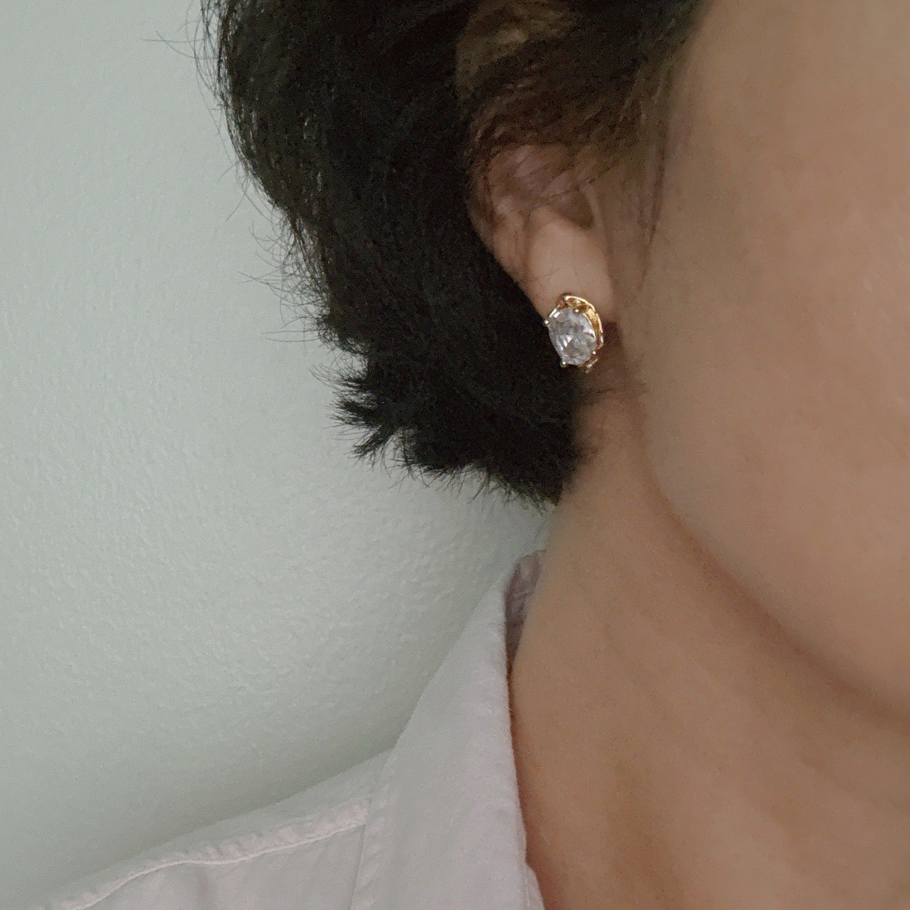 Molten Oval Spark Stud Earrings