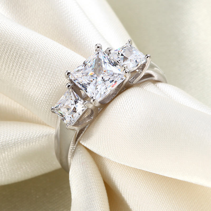 1.5 Carat 3-Stones Created Diamond 925 Sterling Silver Wedding Anniversary Ring XFR8008